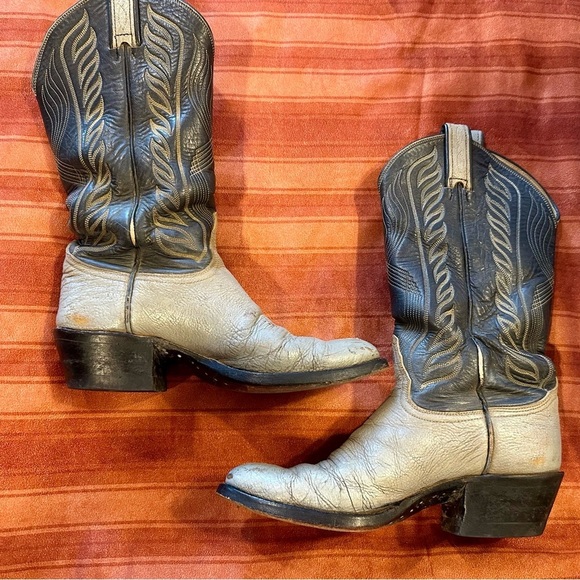 Vintage Tony Lama 8056 Western Cowboy Boots 7B Two Tone Leather USA Snip Toe - Picture 5 of 12